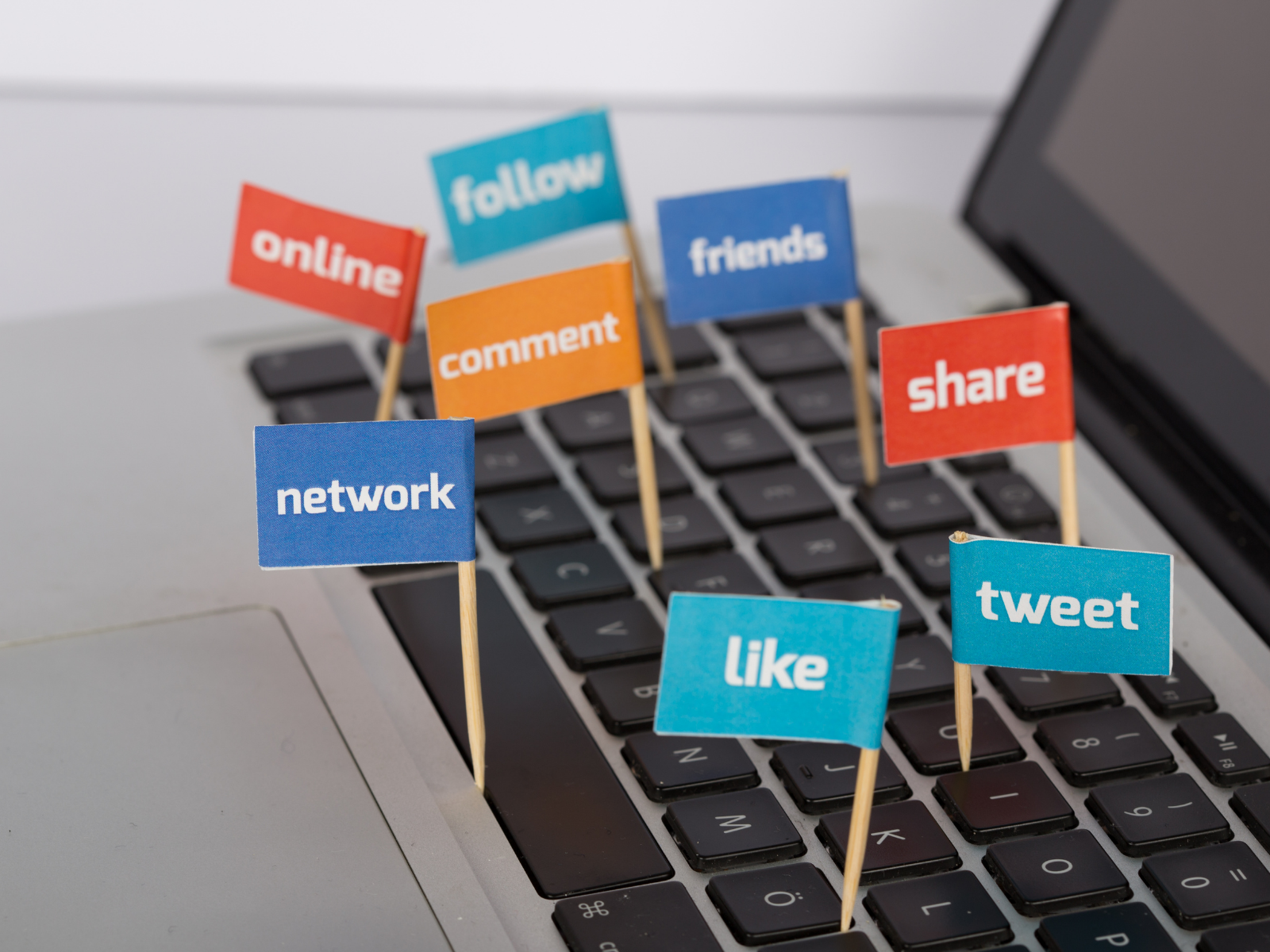 Social Engineering and Social Media: What to Look Out for and How to Stay Safe